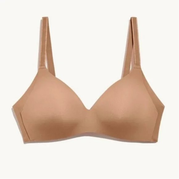 Knix WingWoman Contour Bra in Nude 3 - Picture 4 of 16